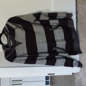 XL black and grey hoodie